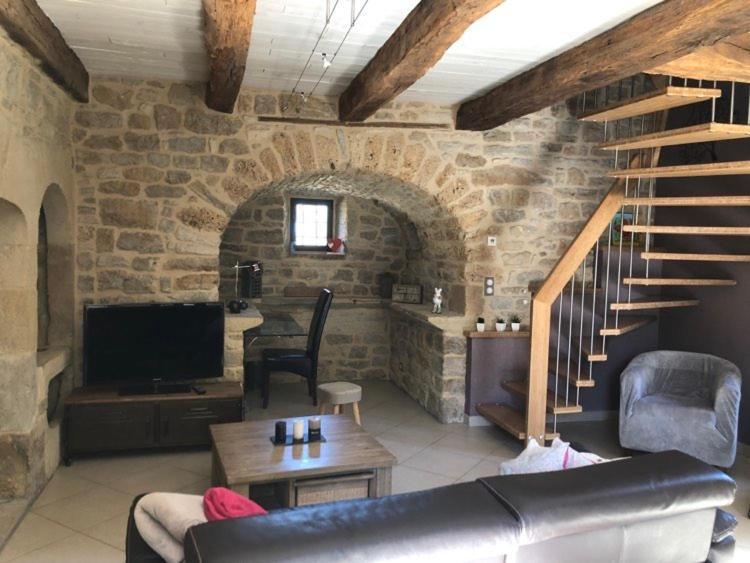 Gite La Laiterie - La Planhe Bozouls Exterior foto
